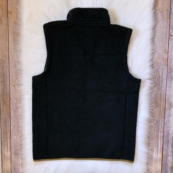 The North Face Men’s North Peak Black Fleece Vest - Picture 5 of 8